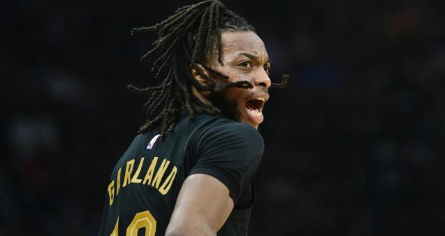 离谱罚球葬送比赛！骑士虽东部第一仍需补强阵容？