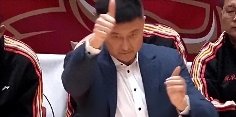 免费体育直播-压力拉满！杜锋弃用新星，竟是为了保住广东队颜面？